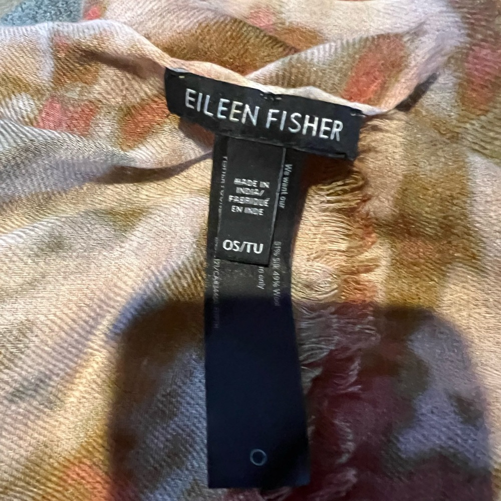 Eileen Fisher Abstract Pattern Scarf in Brown and Green - Picture 5 of 7
